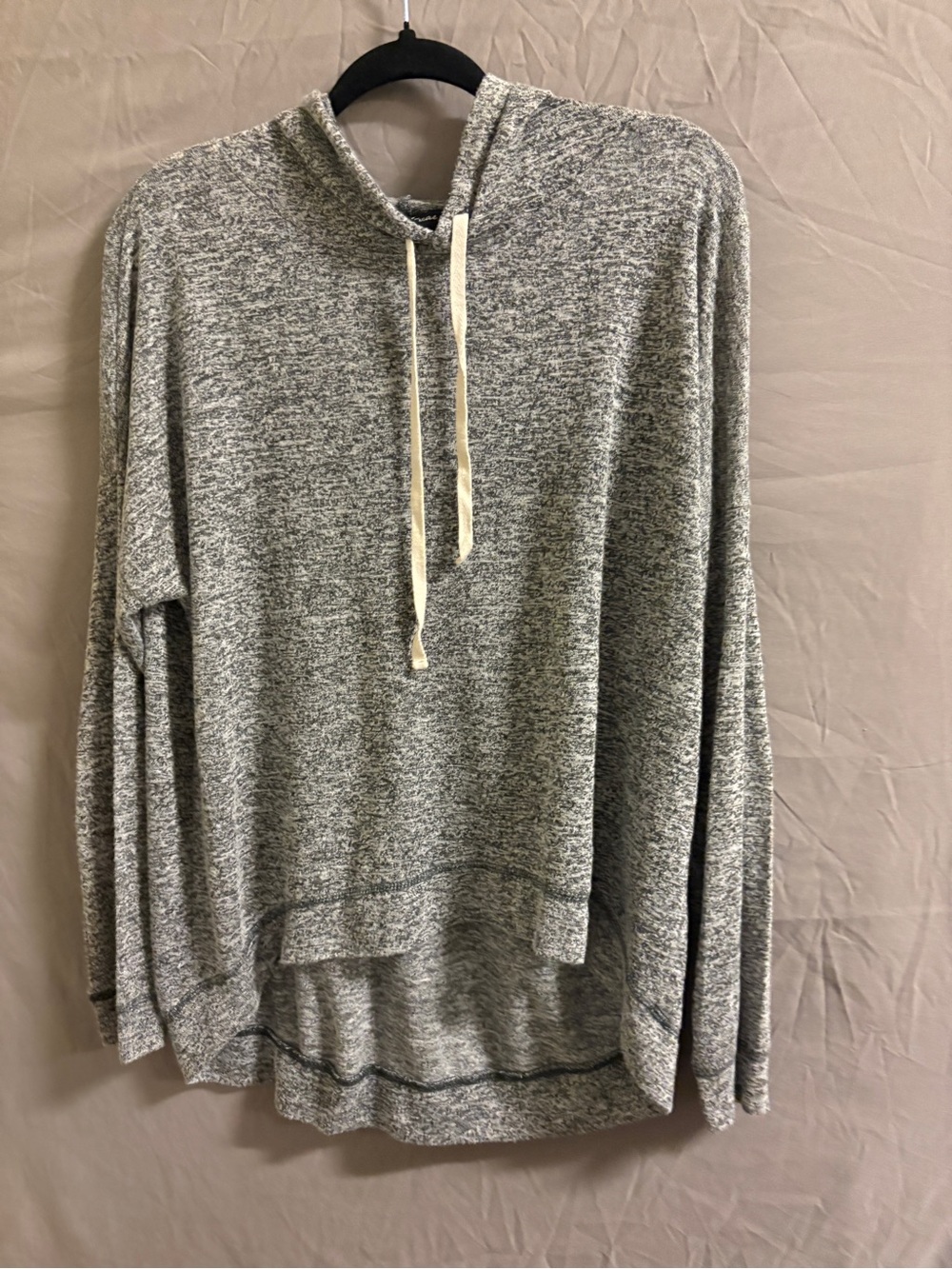 Women’s Heather Grey Lightweight Pullover Sweater